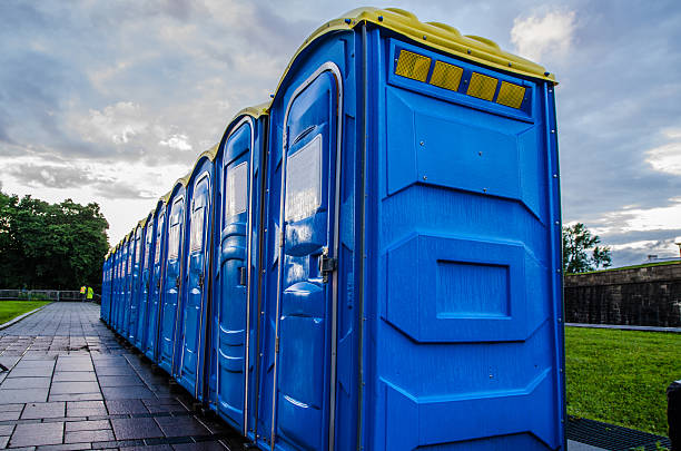 Best Portable bathroom rental  in Clay Center, KS